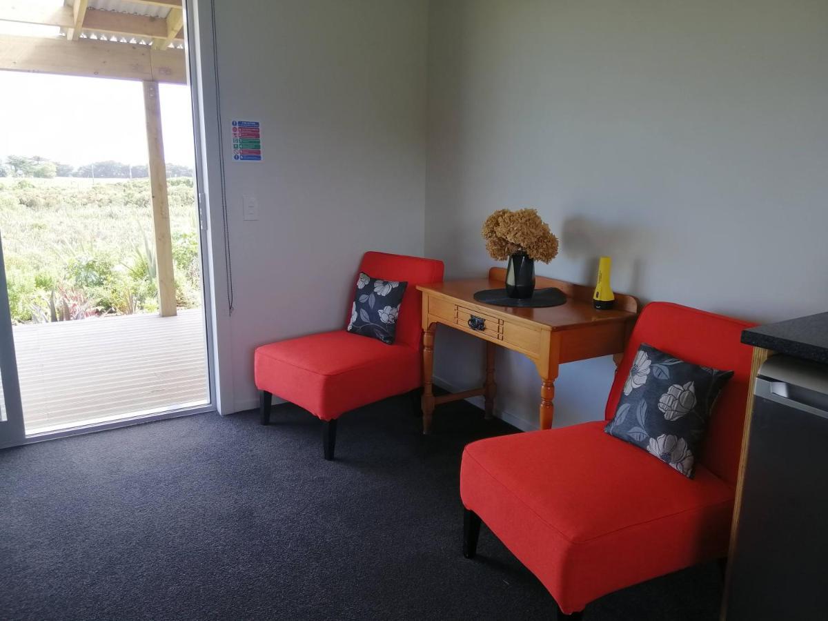 לינה וארוחת בוקר הוקיטיקה Scenic Waterways Retreat מראה חיצוני תמונה