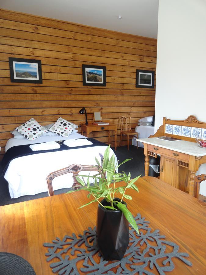 לינה וארוחת בוקר הוקיטיקה Scenic Waterways Retreat מראה חיצוני תמונה